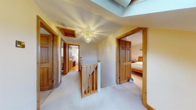 FIRST FLOOR LANDING