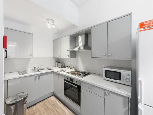 16/6 (1F3) Roseneath Place, Marchmont, Edinburgh, EH9 photo 4