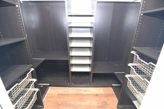 2 bed Apartment to rent Image 8
