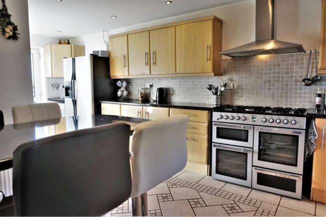 Kitchen / Breakfast