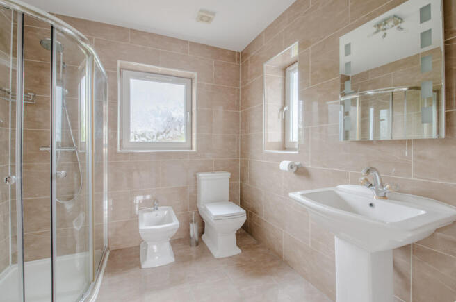 4 bed End of Terrace for sale Image 12
