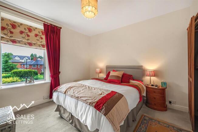 3 bed House for sale Image 6