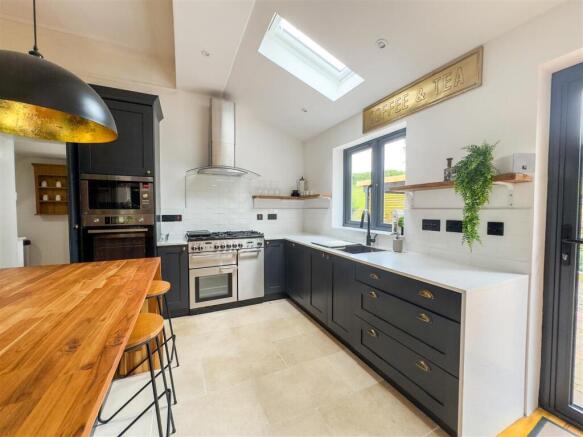 Kitchen/Lounge/Dining Room