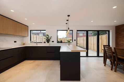 43D Warminster Road, London, South Norwood, SE25 4DL