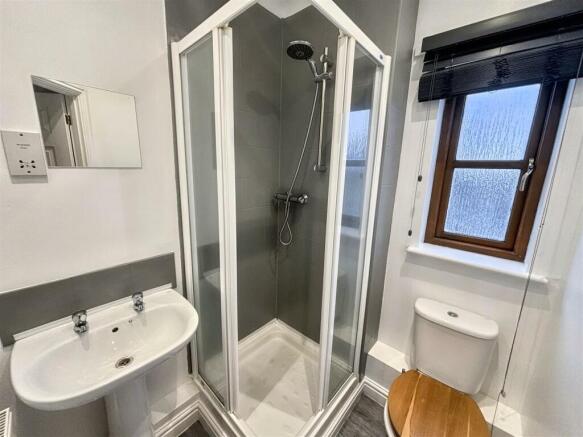 Ensuite.jpeg