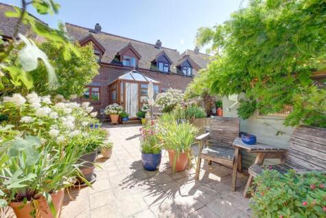 High Street, Pevensey, BN24