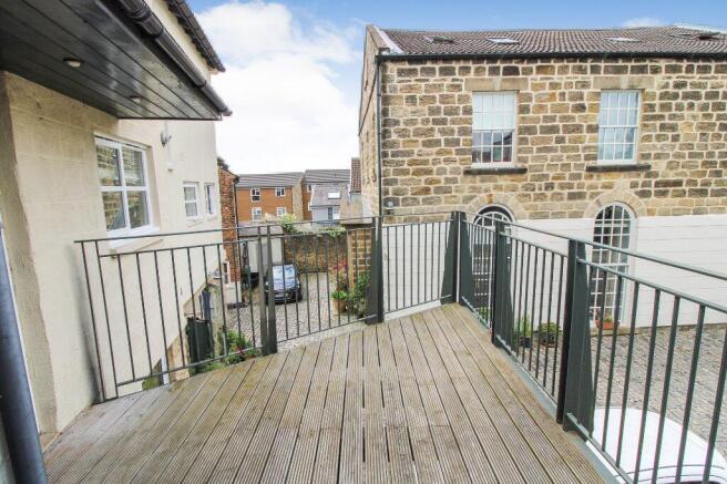 2 bed Apartment for sale Image 4