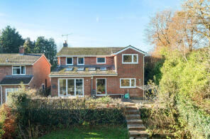 Cherrylee, Manor Crescent, Haslemere GU27 1PB