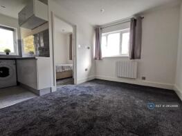 12, Watersfield Close, Reading RG6 4DF
