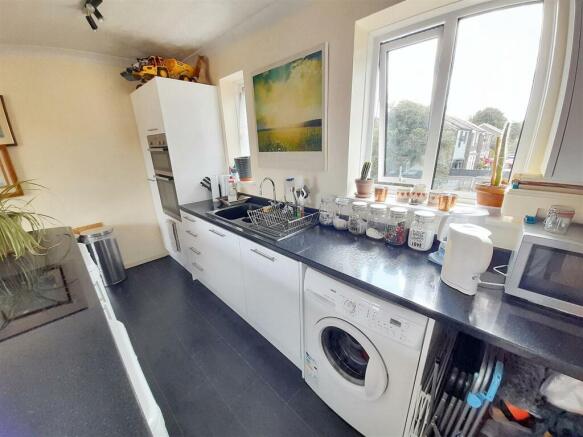 Kitchen new.jpg