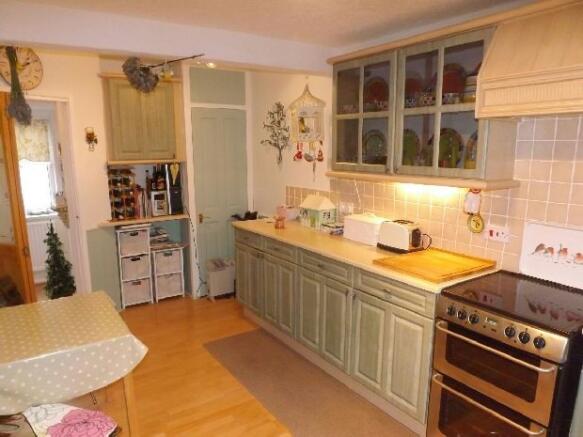 Kitchen Pic 2