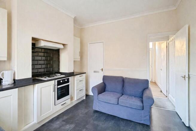 2 bed Terraced for sale Image 5