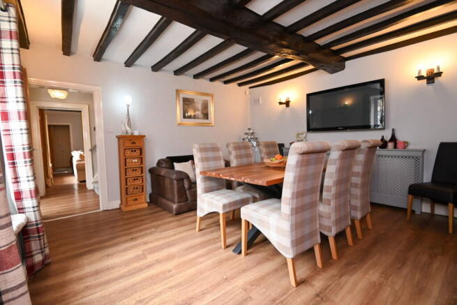 4 bed Cottage for sale Image 7