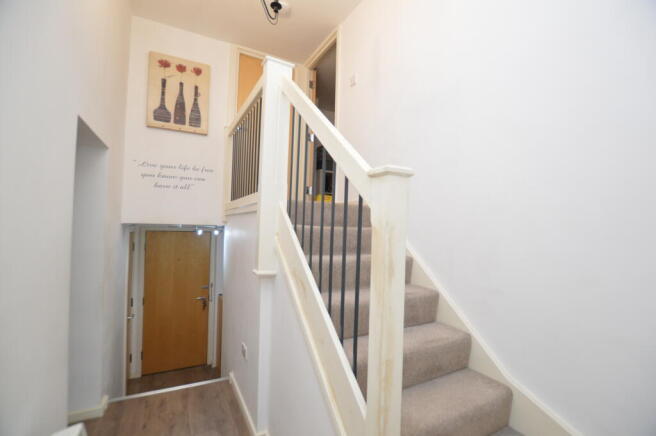 1 bed Apartment to rent Image 7