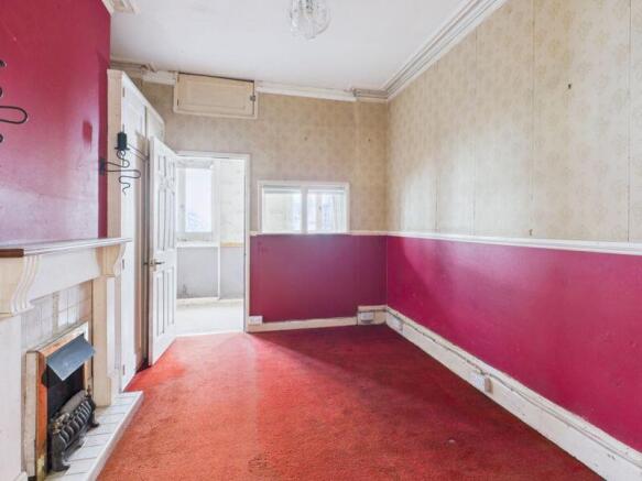 Lyons Crescent, Tonbridge photo 4