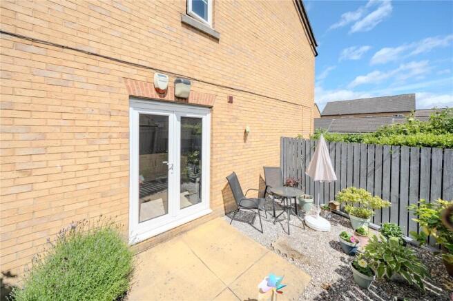 2 bed Apartment for sale Image 8