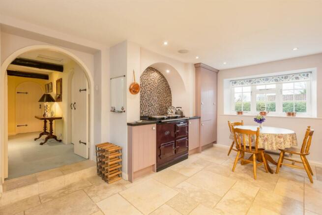 Kitchen breakfast room