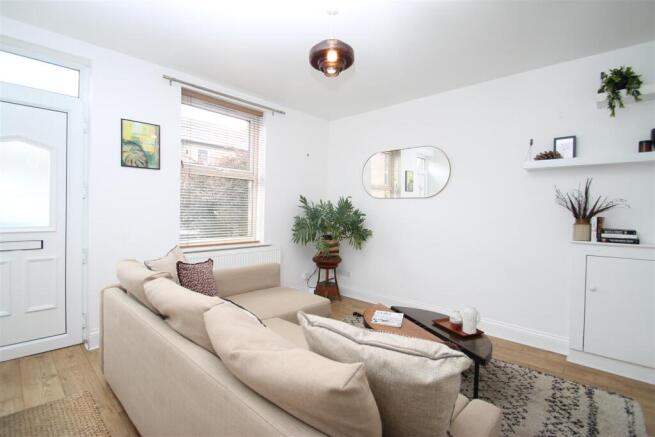 sitting room.JPG