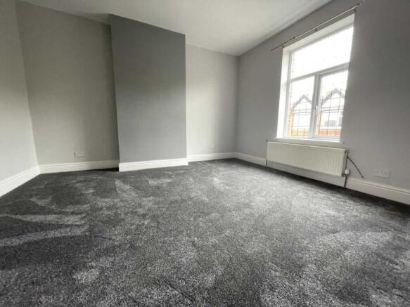 2 bed Terraced to rent Image 7