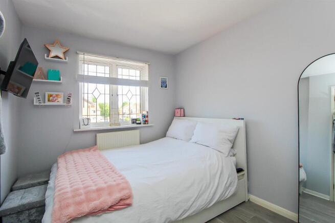 3 bed Town House for sale Image 9