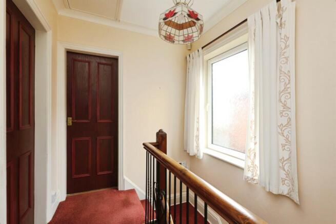 3 bed Semi-Detached for sale Image 7