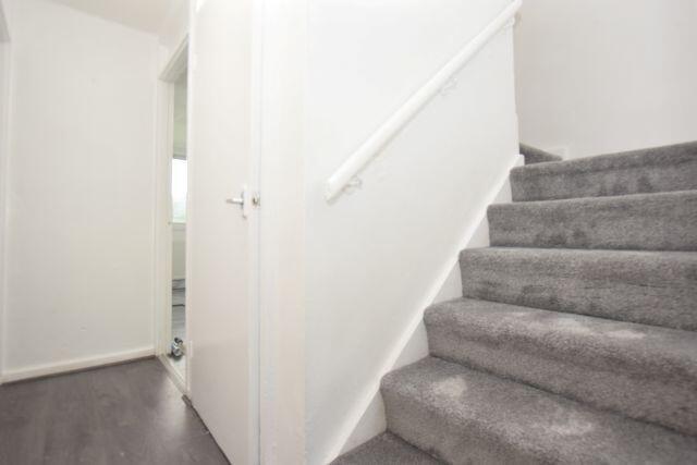 3 bed Apartment to rent Image 11
