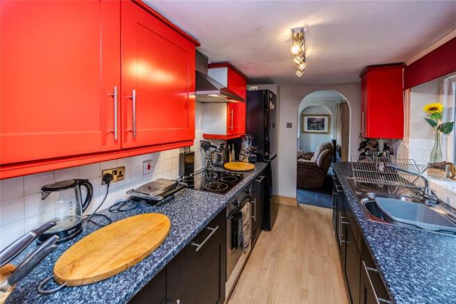 3 bed Semi-Detached for sale Image 7