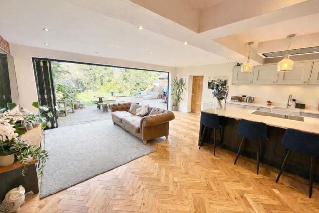 Kitchen/family Room