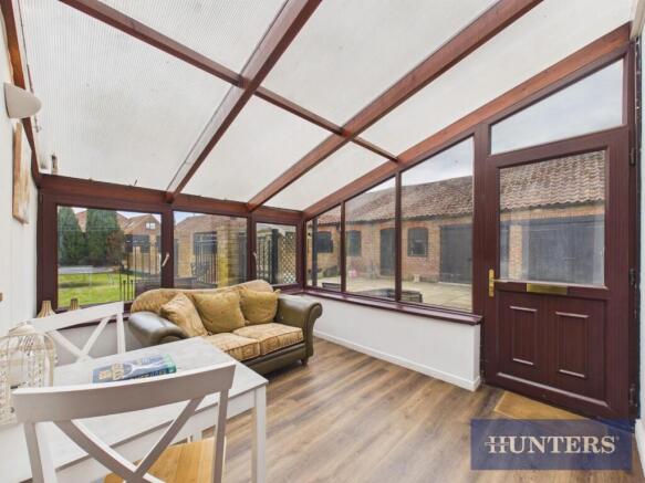 4 bed Link Detached House for sale Image 11