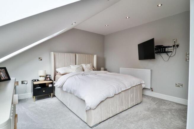 5 bed Terraced for sale Image 7