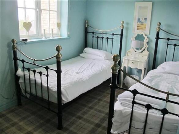 Bedroom (front)