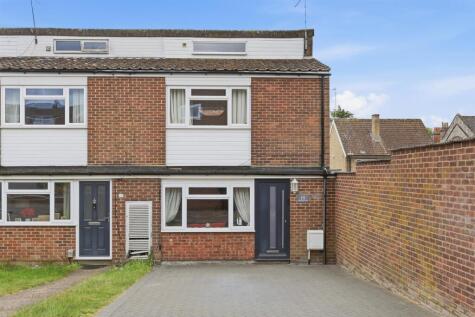 Kiln House Close, Ware - Chain Free