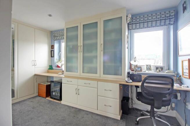 Bedroom 2 (Double)