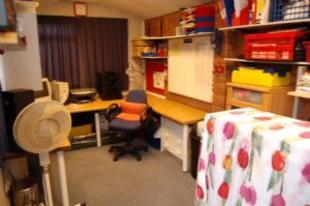 PLAYROOM/OFFICE