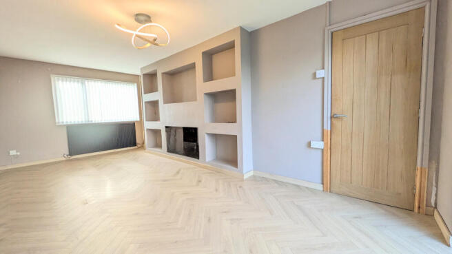 PXL_20251210_101538259.MP~2