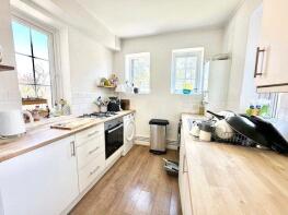 11, Mastin House, Merton Road, London SW18 5JY