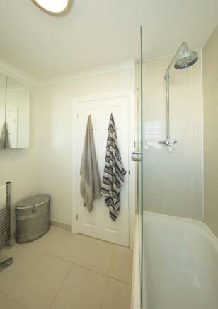5 Heol St Denys 1055.jpg