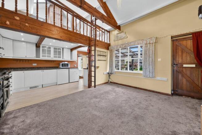2 bed House for sale Image 4