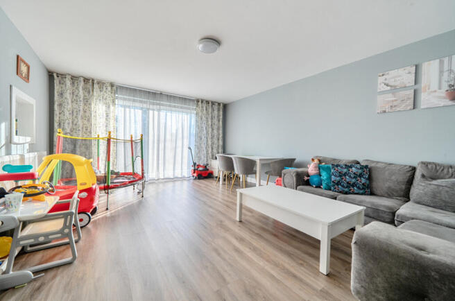 1398112-8-6967762...