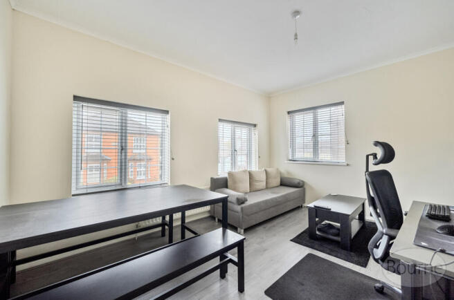 1a688512-255f-46d...