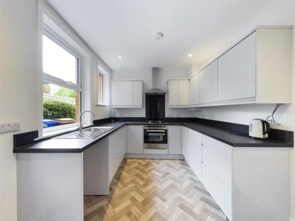 Kitchen: