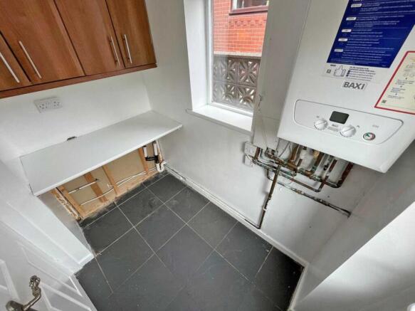 3 bed Semi-Detached for sale Image 10