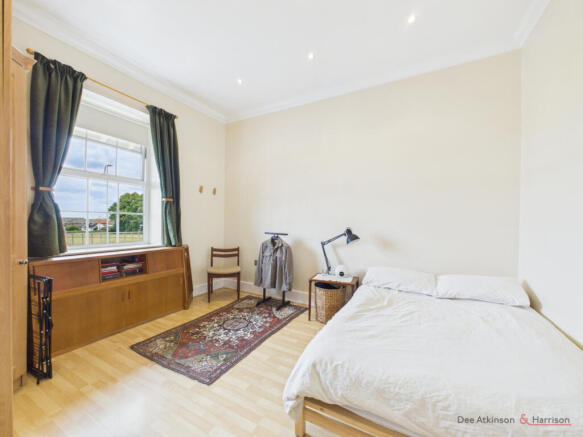 1 bed Flat for sale Image 6