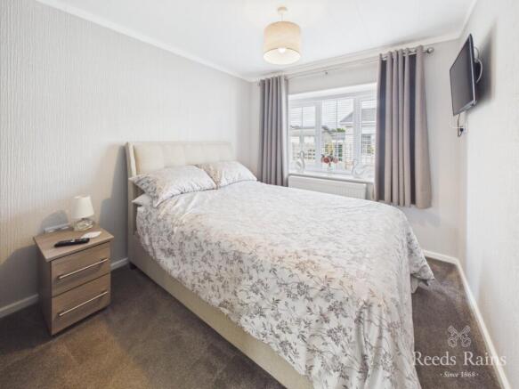 2 bed Bungalow for sale Image 9