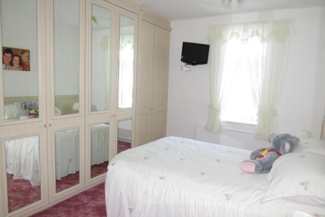 BEDROOM 2.