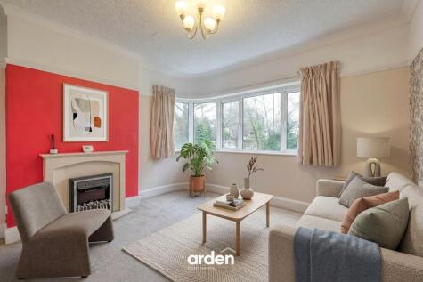 Stratford Road, Hall Green, B28