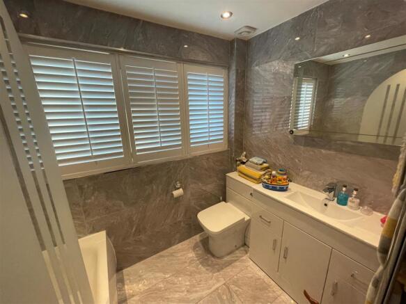 33ph bath.jpg
