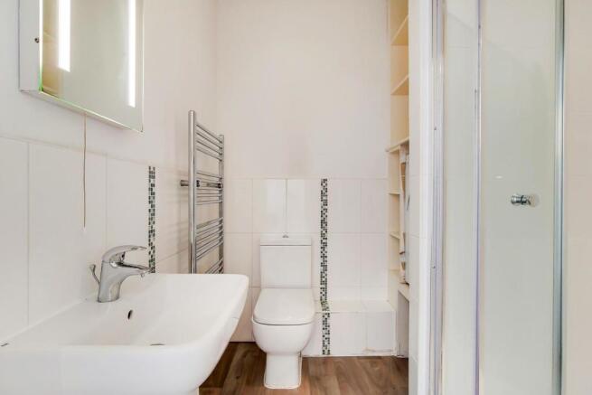B 3_Bathroom-1.jpg