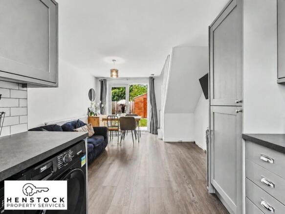 2 bed Semi-Detached for sale Image 5