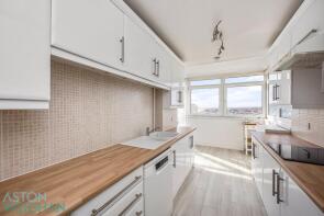 9d, 14 Sussex Heights, St Margarets Place, Brighton BN1 2FQ